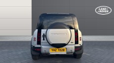 Land Rover Defender 2.0 D200 110 5dr Auto Diesel Estate